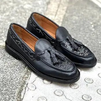 Elia Maurizi mocassins pompon cloute cuir noir
