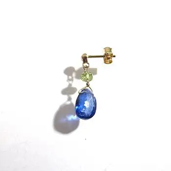 Fotini Psarouli boucle stud mini solo Bleu vert or 18k