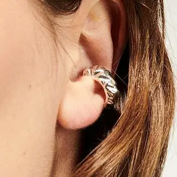Jeannette earcuff Lison grave