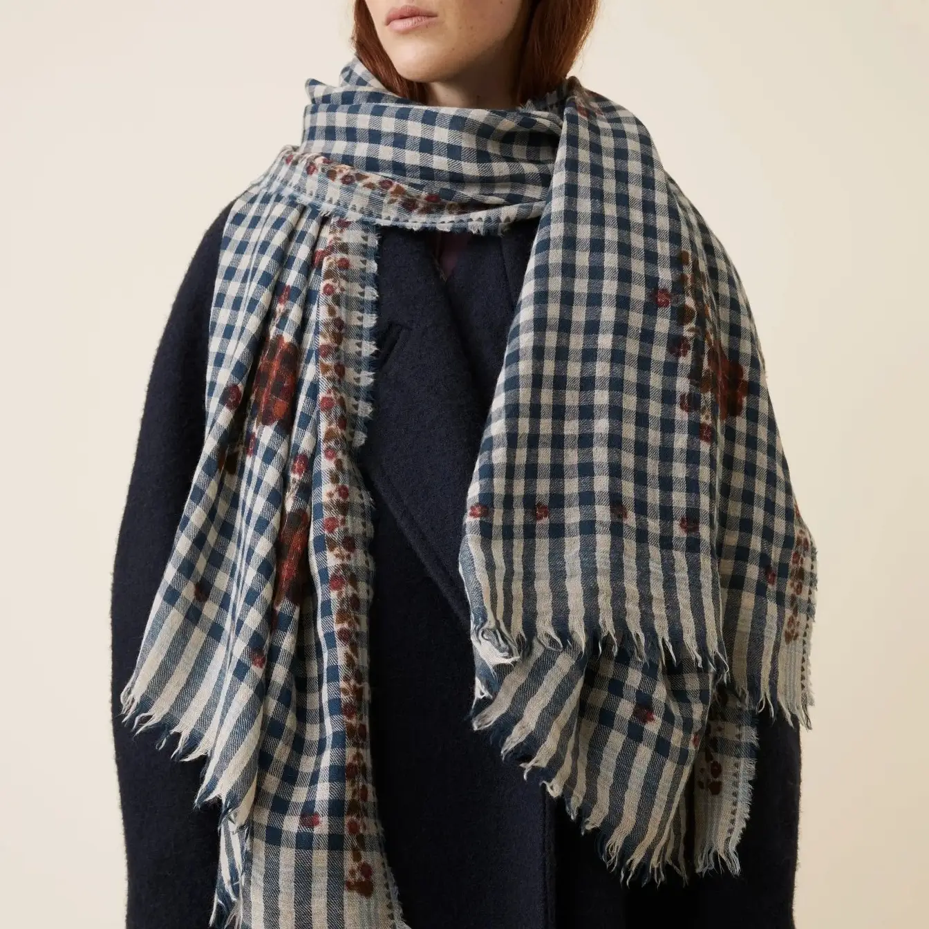 Moismont foulard en laine Flowers Navy Blue 693