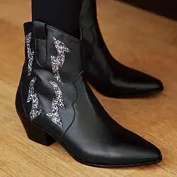 Patricia Blanchet mexican boots