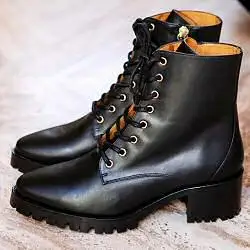 Rivecour boots 70 cuir noir semelle crenelee